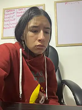 LilyRossi  online show from 07-10-26, 12:49
