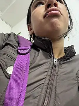 LilyRossi  online show from 07-17-26, 12:35