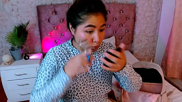 Snapshot of Sofiazaf_ chatting on 03-03-26, 12:23 Sofiazaf online show from 03-03-26, 12:23