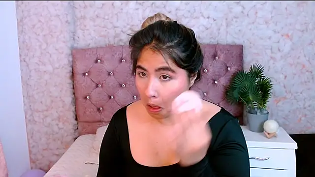 Sofiazaf  online show from 03-12-26, 12:31