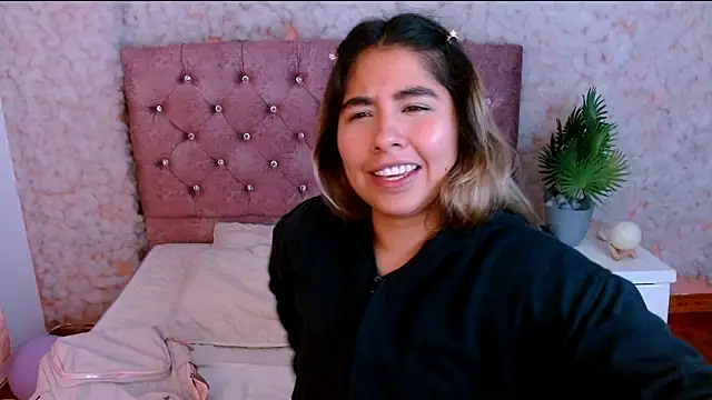 Sofiazaf  online show from 03-09-26, 12:20