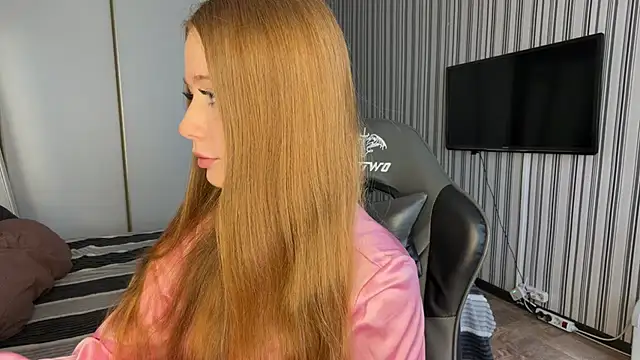 Emily Rass  online show from 03-19-26, 05:07