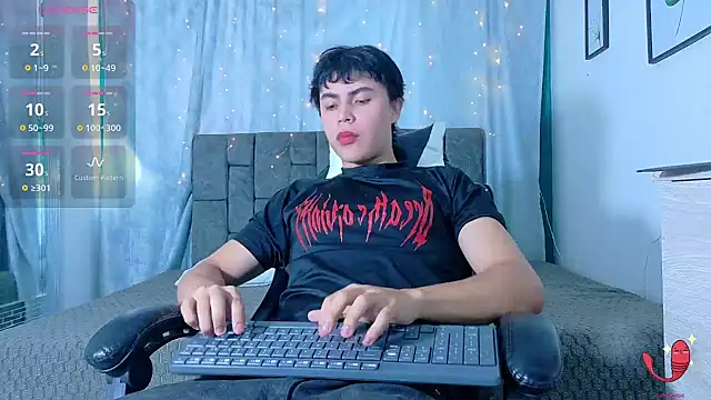 Snapshot of Dantekent chatting on 06-06-26, 01:38 Dantekent online show from 06-06-26, 01:38
