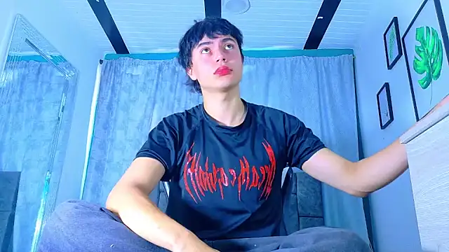 Dantekent online show from 05-19-26, 02:02
