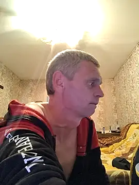 Snapshot of Maximuss69 chatting on 03-25-26, 11:03 Maximuss69 online show from 03-25-26, 11:03