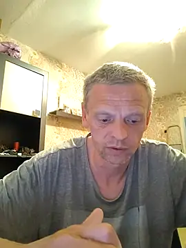 Snapshot of Maximuss69 chatting on 03-22-26, 07:15 Maximuss69 online show from 03-22-26, 07:15