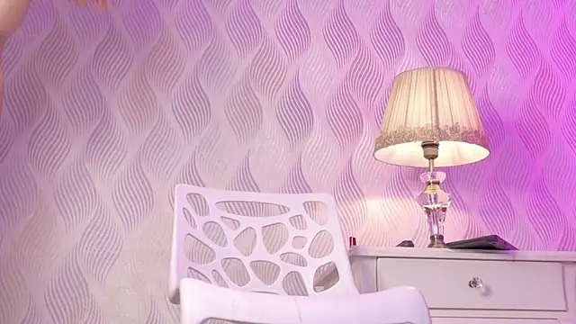 mia venon online show from 04-19-26, 06:10