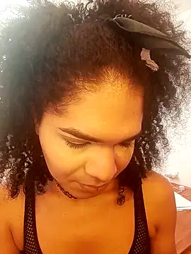 Snapshot of V-nus chatting on 03-13-26, 06:35 V-nus online show from 03-13-26, 06:35