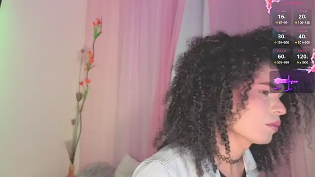 Snapshot of V-nus chatting on 03-27-26, 03:37 V-nus online show from 03-27-26, 03:37