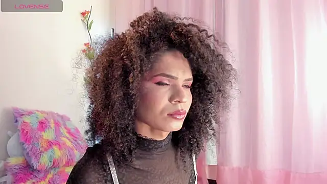 Snapshot of V-nus chatting on 03-15-26, 04:41 V-nus online show from 03-15-26, 04:41