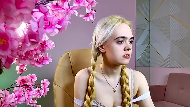 Snapshot of Bambi_Bloom chatting on 03-04-26, 05:15 Bambi Bloom online show from 03-04-26, 05:15