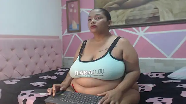 Doll rihana online show from 05-22-26, 12:19