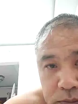 Snapshot of wanggang880903 chatting on 05-02-26, 06:35 wanggang880903 online show from 05-02-26, 06:35