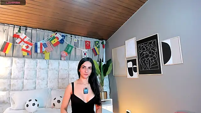 Samantha Velle online show from 06-12-26, 02:48