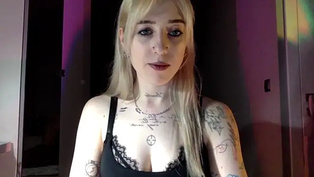 EmmyWet online show from 04-28-26, 05:28