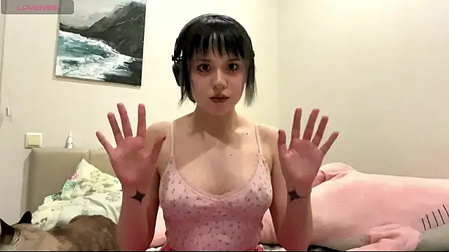 AueshaSimon online show from 04-21-26, 07:20