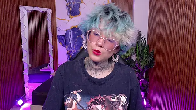 Lyra tay online show from 05-30-26, 07:08