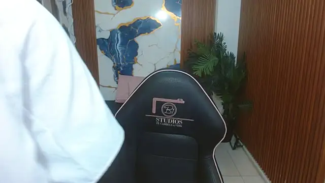 Lyra tay online show from 04-08-26, 07:15