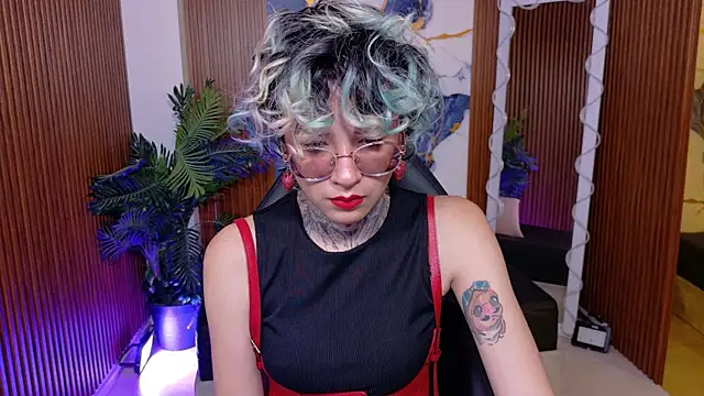 Snapshot of Lyra_tay chatting on 07-18-26, 07:11 Lyra tay online show from 07-18-26, 07:11