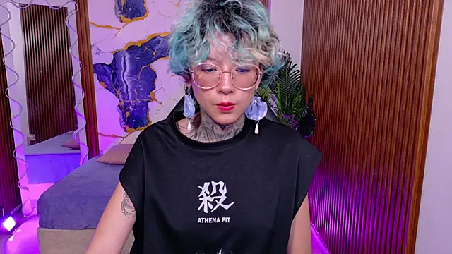 Lyra tay online show from 05-29-26, 08:04