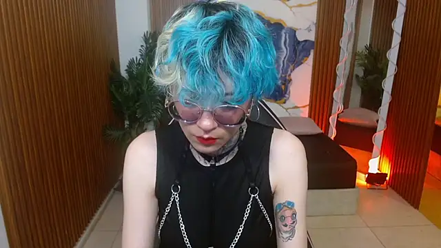 Lyra tay online show from 04-25-26, 07:11
