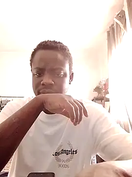 Il mercenario96 online show from 06-15-26, 04:28