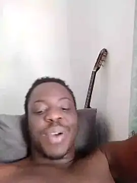 Il mercenario96 online show from 06-19-26, 02:56