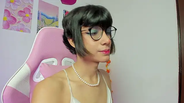 Madeline 21 online show from 03-04-26, 05:26