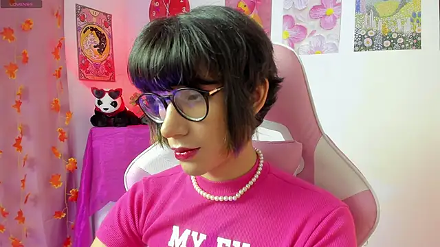 Madeline 21 online show from 03-06-26, 05:02