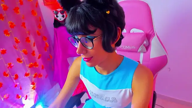 Madeline 21 online show from 03-27-26, 08:26