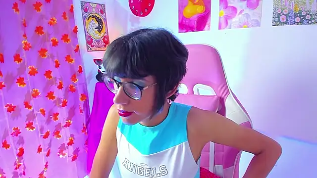 Madeline 21 online show from 03-21-26, 05:08