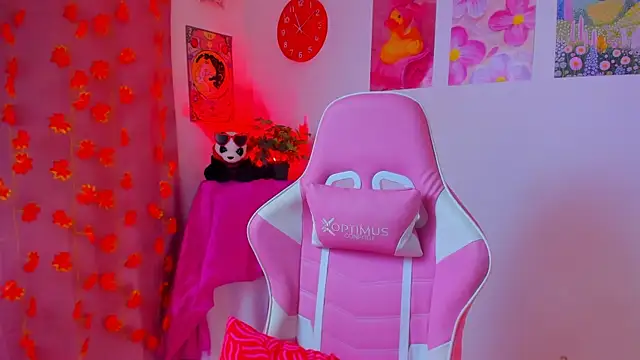 Madeline 21 online show from 04-01-26, 05:09