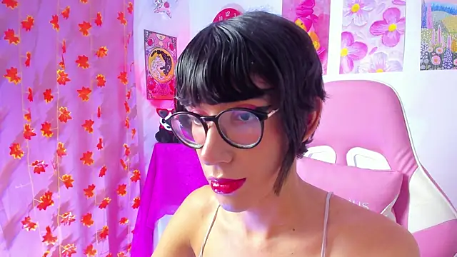 Madeline 21 online show from 03-12-26, 05:13