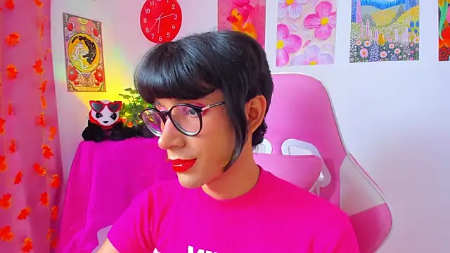 Madeline 21 online show from 04-04-26, 12:12