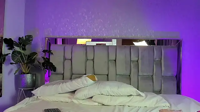 PaulinaLopez  online show from 03-26-26, 09:24