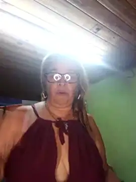 momismilf544 online show from 05-05-26, 10:13