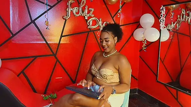 Snapshot of Pamela_Cortezz chatting on 03-19-26, 11:38 Pamela Cortezz online show from 03-19-26, 11:38