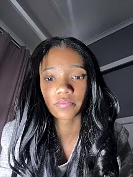 Snapshot of SweetBeauty4you chatting on 07-18-26, 07:44 SweetBeauty4you online show from 07-18-26, 07:44