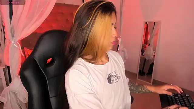 Raven Dooll online show from 04-01-26, 09:01