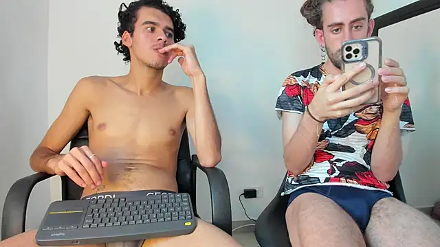 Jean And PaulXL online show from 07-14-26, 11:11