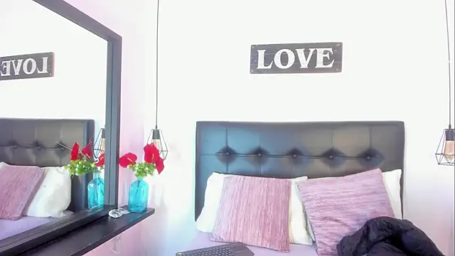 KatallelaMurillo online show from 04-22-26, 12:12