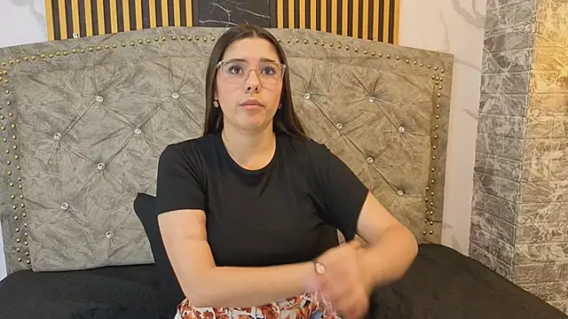 ElisVega online show from 03-24-26, 07:25