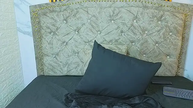 ElisVega online show from 03-22-26, 08:05