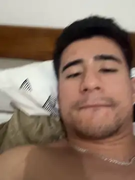 Snapshot of David-latinlover chatting on 05-22-26, 04:32 David-latinlover online show from 05-22-26, 04:32