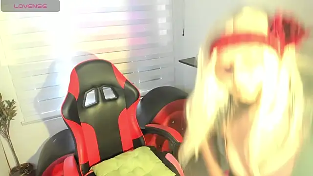 Agatha Marin online show from 04-14-26, 08:03