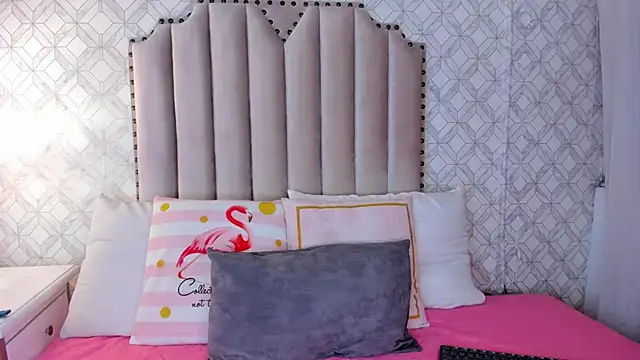 mika doll online show from 04-10-26, 03:46