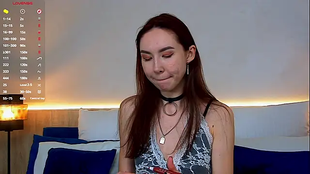 EmilyGray   online show from 05-02-26, 07:13