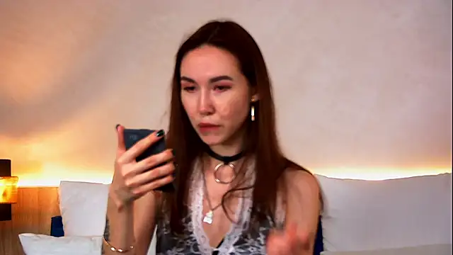 EmilyGray   online show from 05-17-26, 06:46
