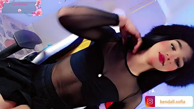 Snapshot of Sophiaa_doll_ chatting on 04-30-26, 03:46 Sophiaa doll online show from 04-30-26, 03:46