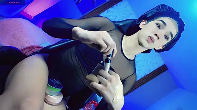 Sophiaa doll  online show from 07-14-26, 07:02